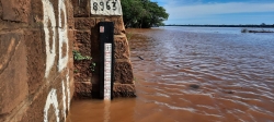 Conforme a Defesa Civil, s 11h20 o nvel estava em 7,38 metros; cota de inundao  de 8,30 metros